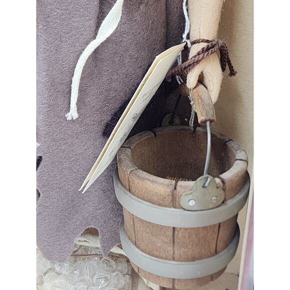 R John Wright Disney Snow White In Rags Princess 0296/1000 Felt Doll Vintage Box - Picture 6 of 16